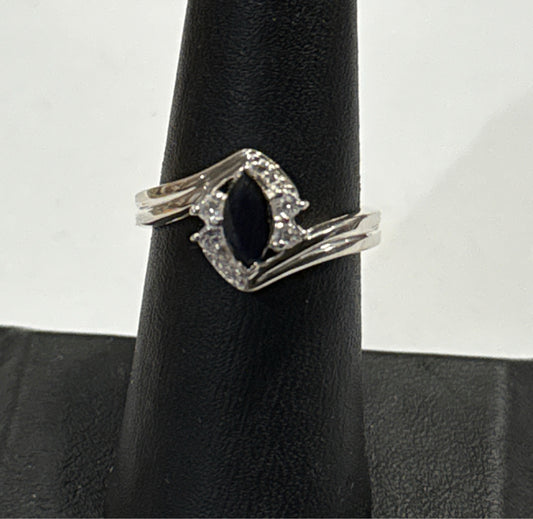Sterling Ring - Size 7