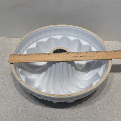 Bundt Pan