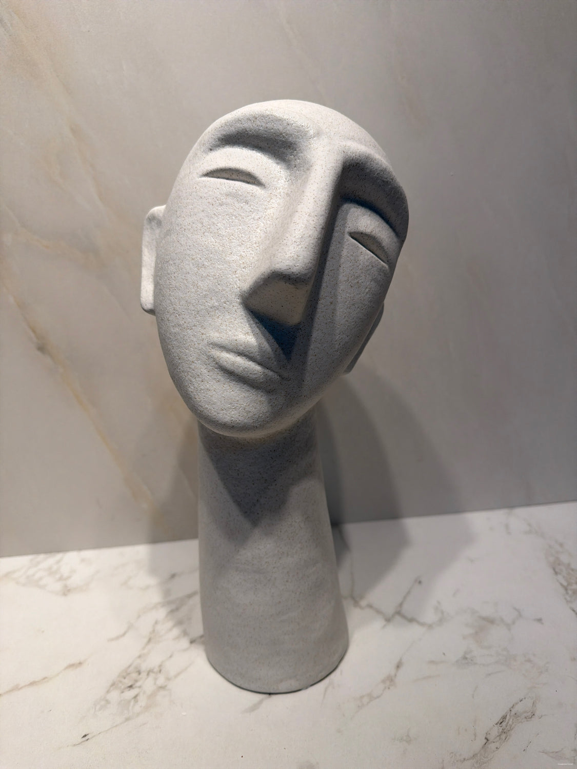 Figurine