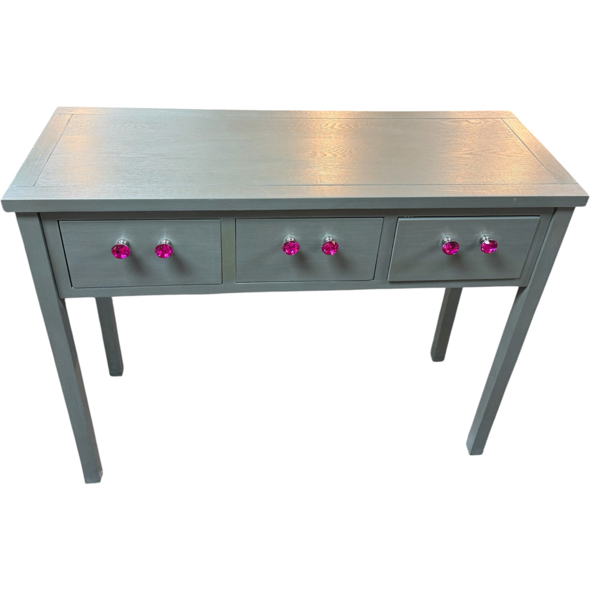 Table with 3 Drawers