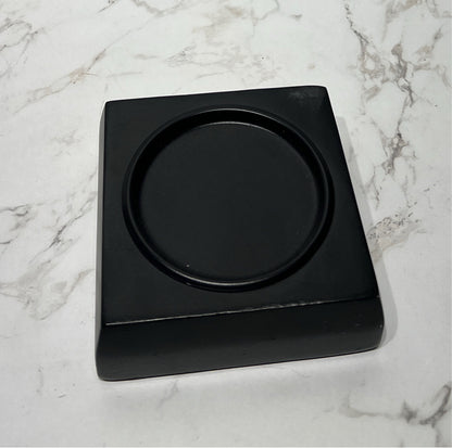 Pillar Plate
