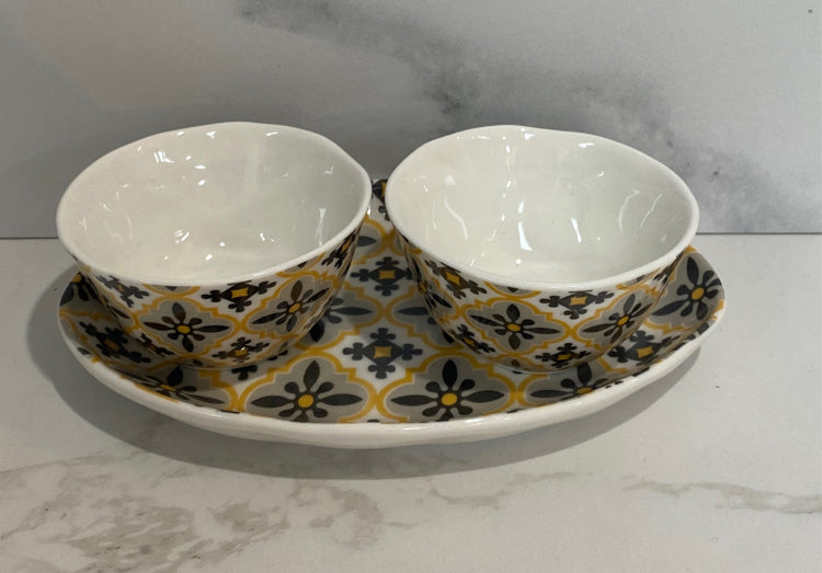 Tray With 2 Bowls
