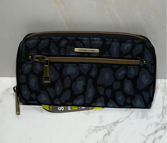 Travelon Wallet