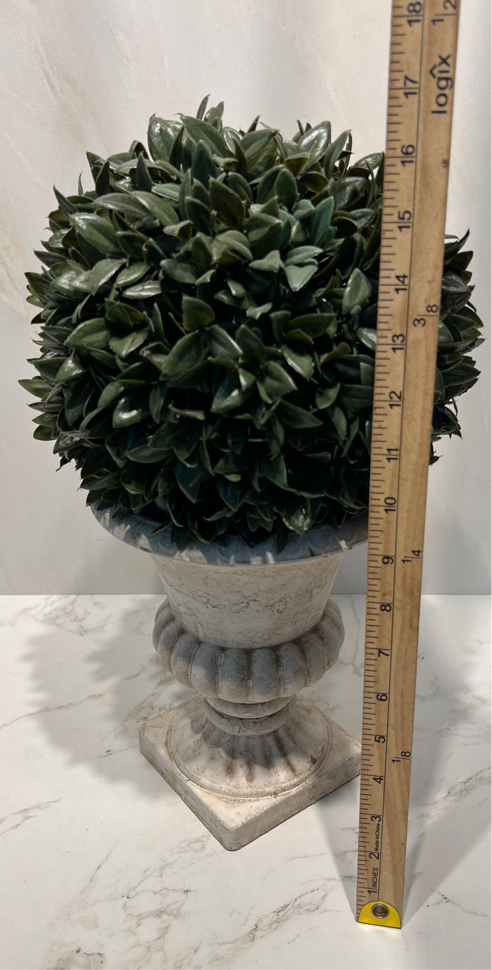 Artificial Decor