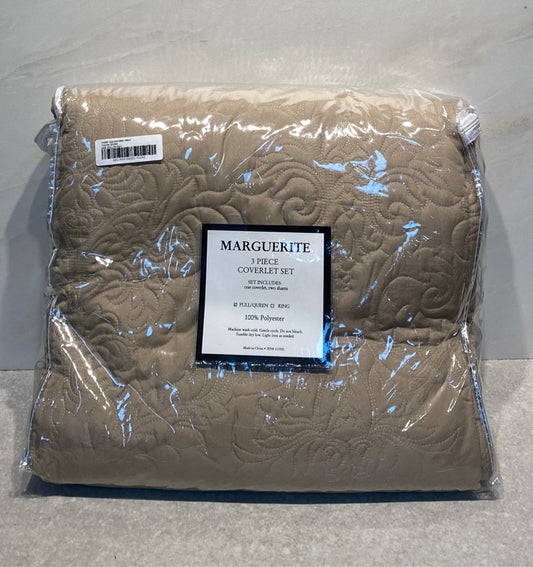 New 3 Piece Coverlet Set