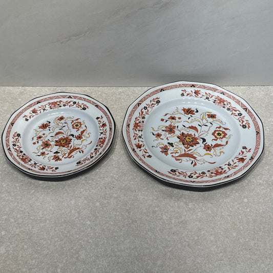 Set of 2 Wedgwood Plates