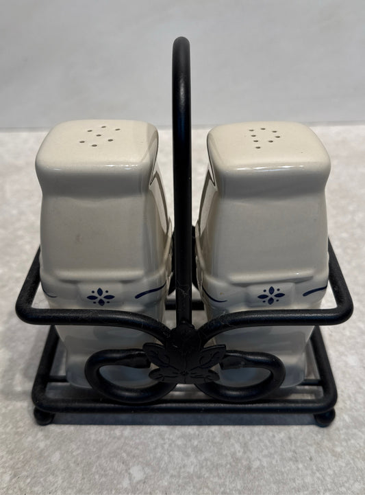 Longaberger S + P on Stand