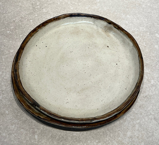 Set of 2 Pottery Plates