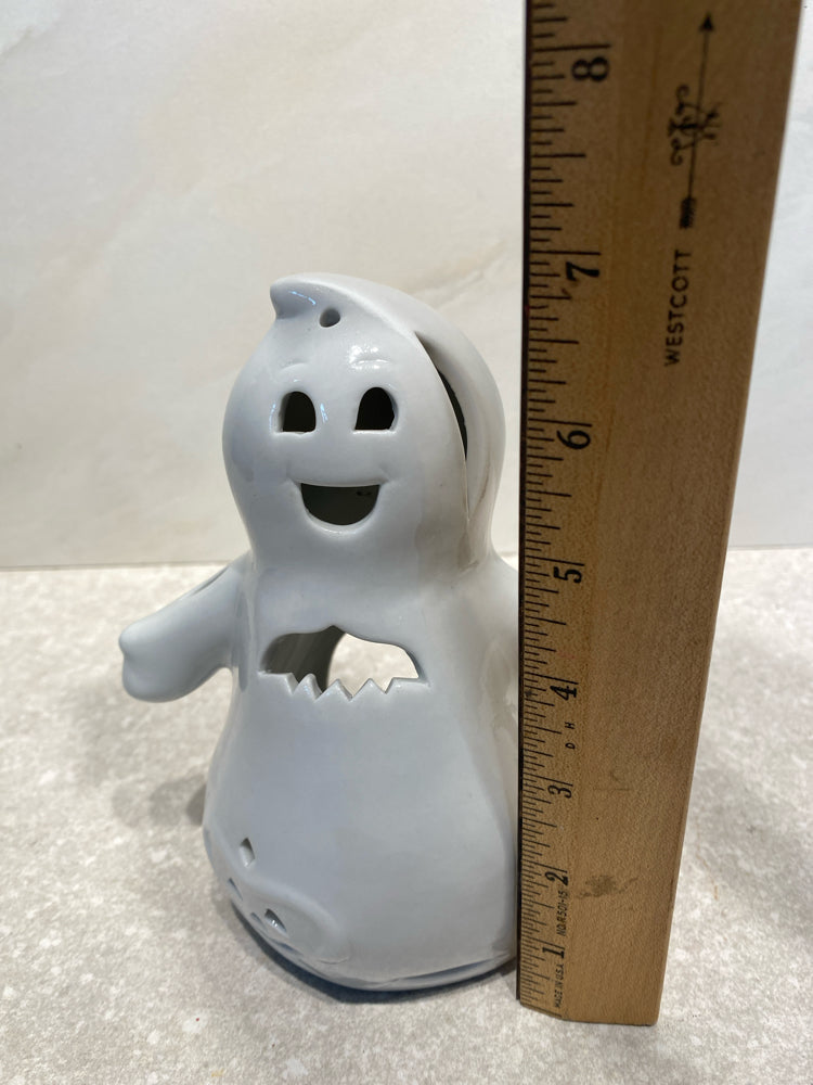 Ghost Candleholder