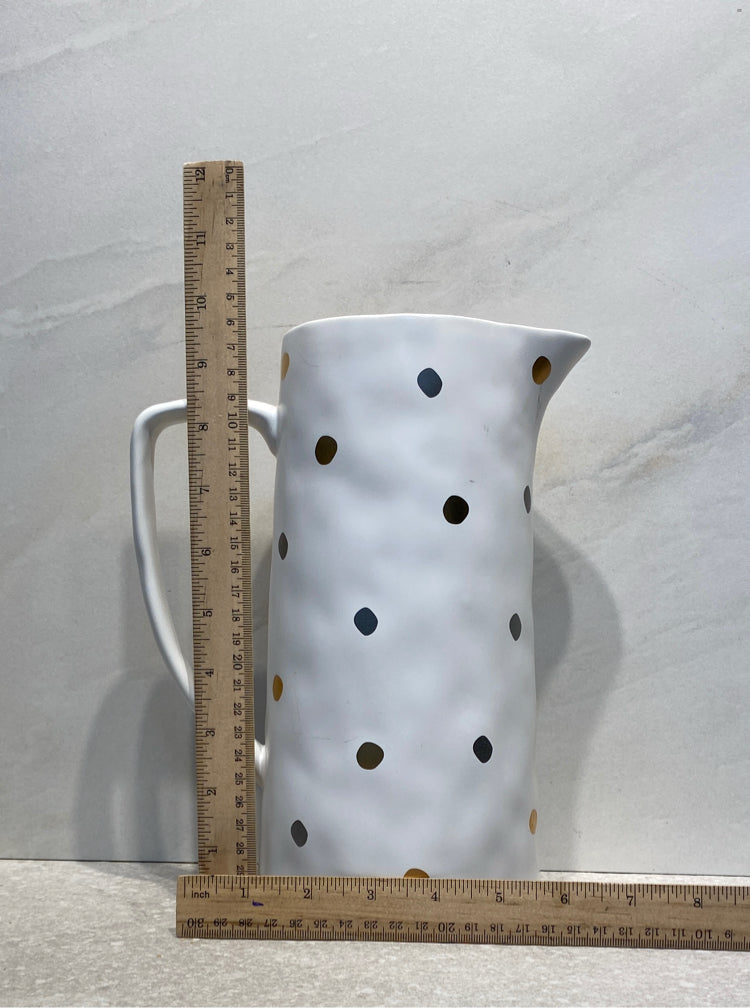 Pitcher