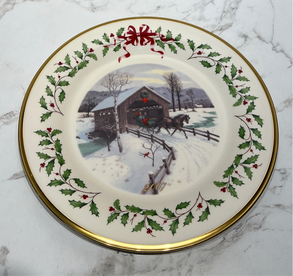 Lenox Holiday Plate - 10.5"