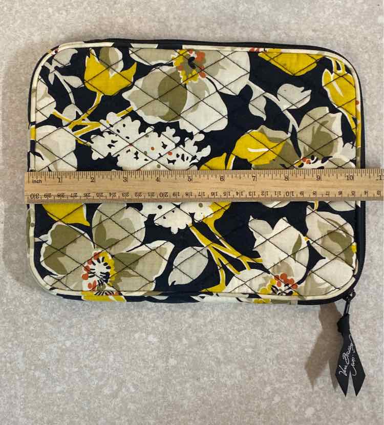 Vera Bradley Zippered Pouch
