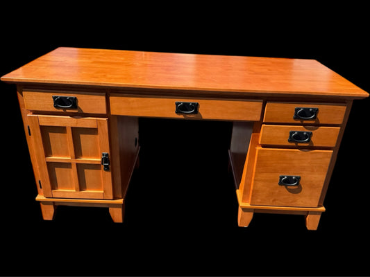 Flexsteel Desk