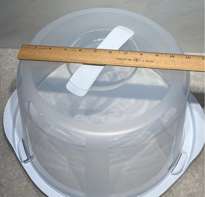 Round Covered Cake Container