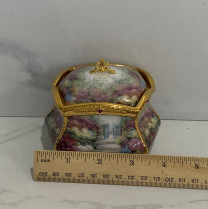 Thomas Kinkade Covered Box