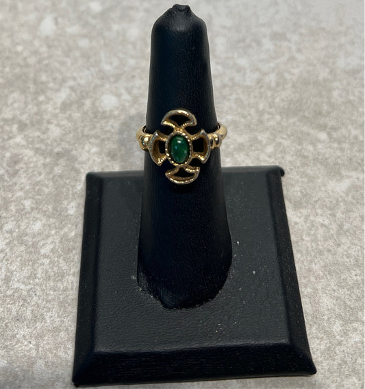 Avon Ring - Size 6