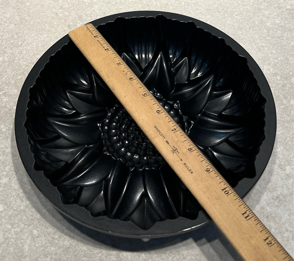 Nordic Ware Baking Pan