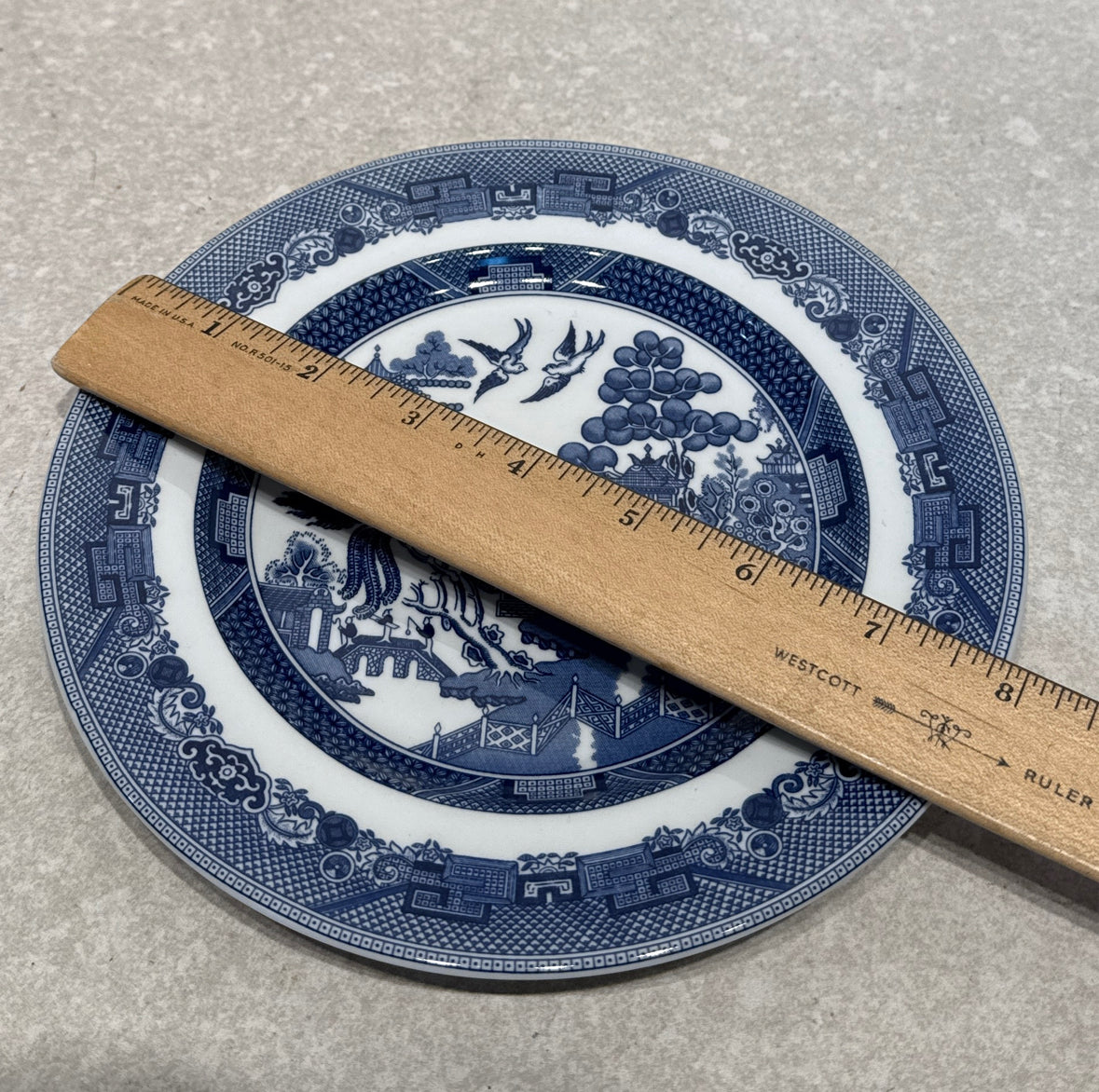 Blue Willow Plate 8 Inches