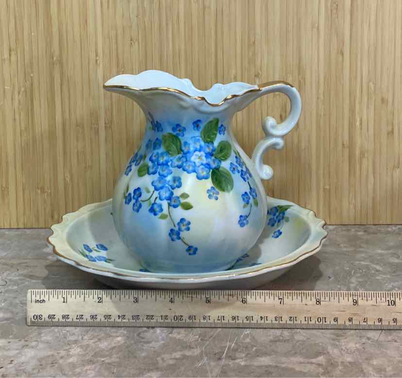 Lefton Pitcher and Bowl