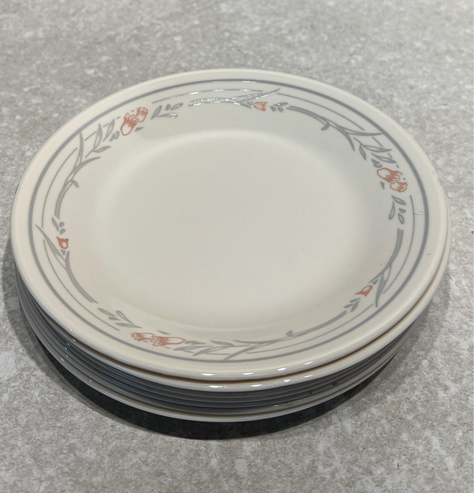 Set of 8 Corelle Plates