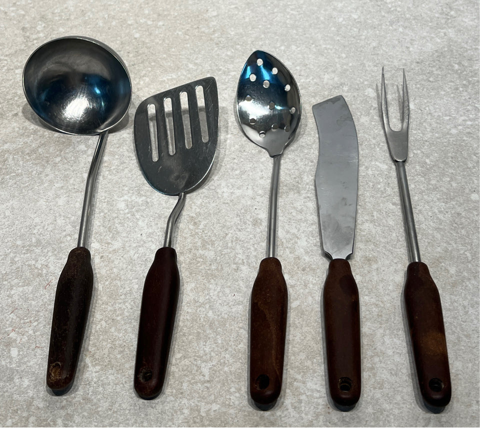 Set of Utensils