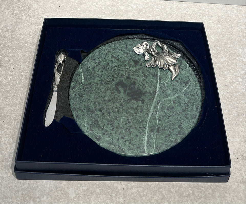 2-Piece CHeese Set (Pewter)