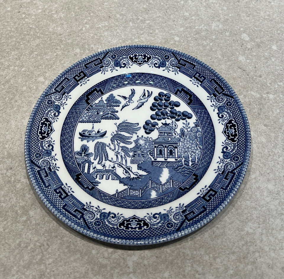 8" Blue Willow Plate