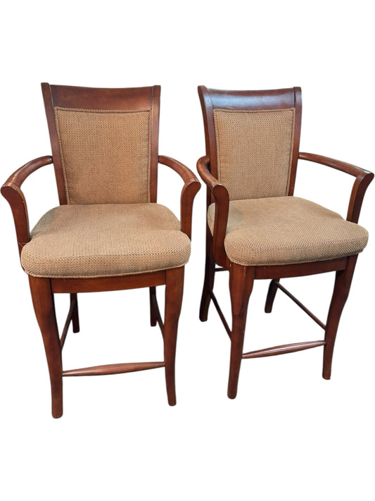 Set of 2 Stools