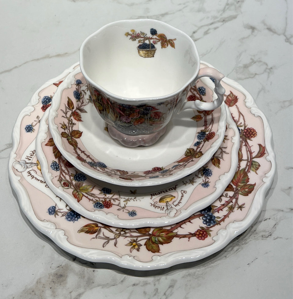 Royal Doulton 4 Piece Tea Set
