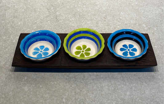 Set of 3 Bowls on Stand