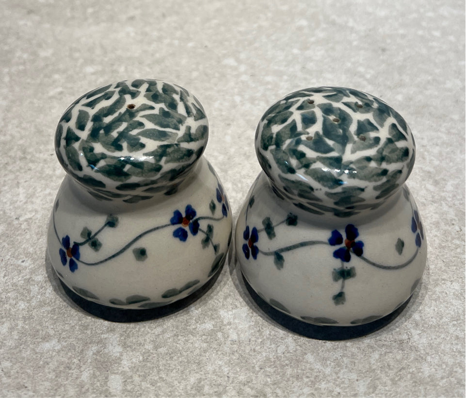 Polish Pottery S + P