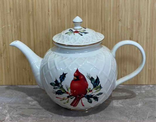Lenox Winter Greetings Teapot