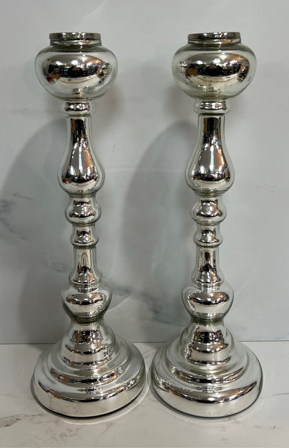 Set of 2 Candle Holders