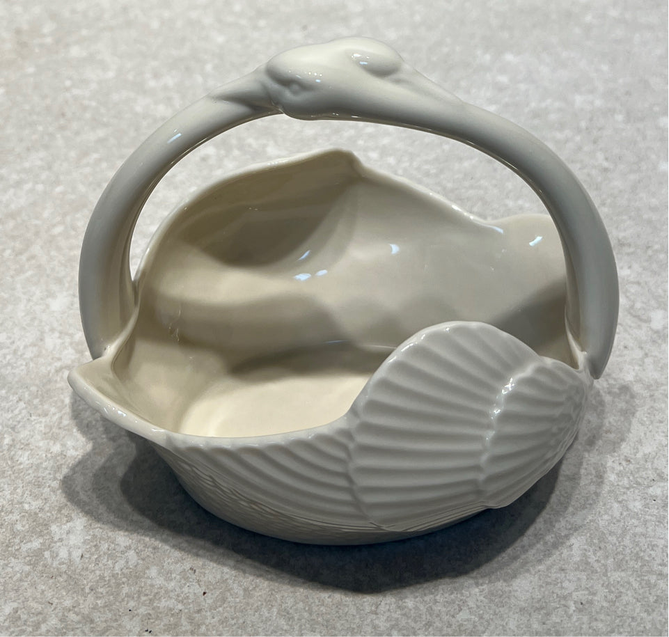 Lenox Basket