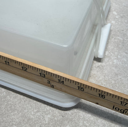 Tupperware Sheet Cake Holder