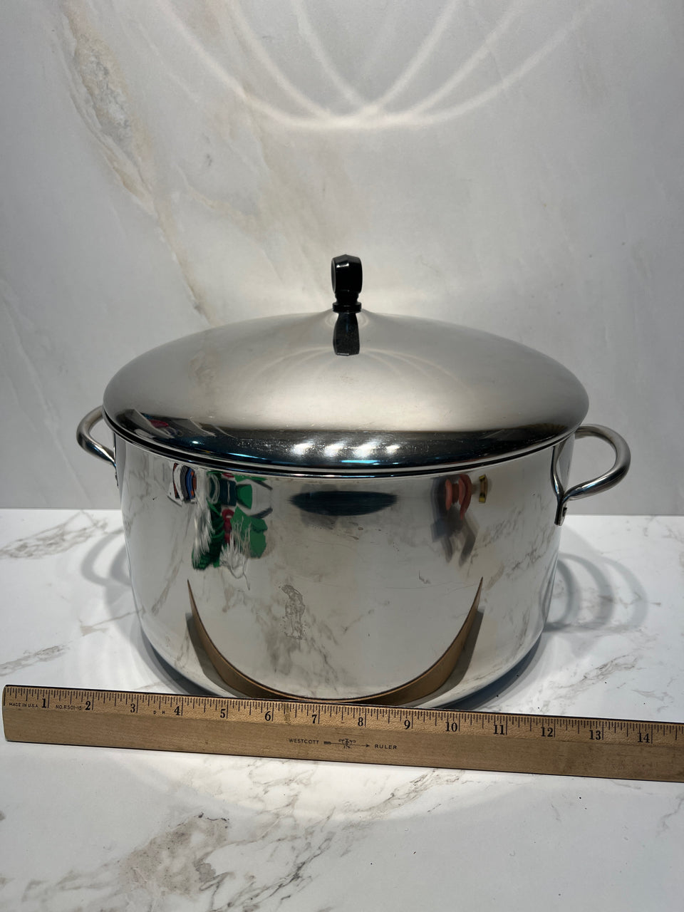 Covered Farberware Pot