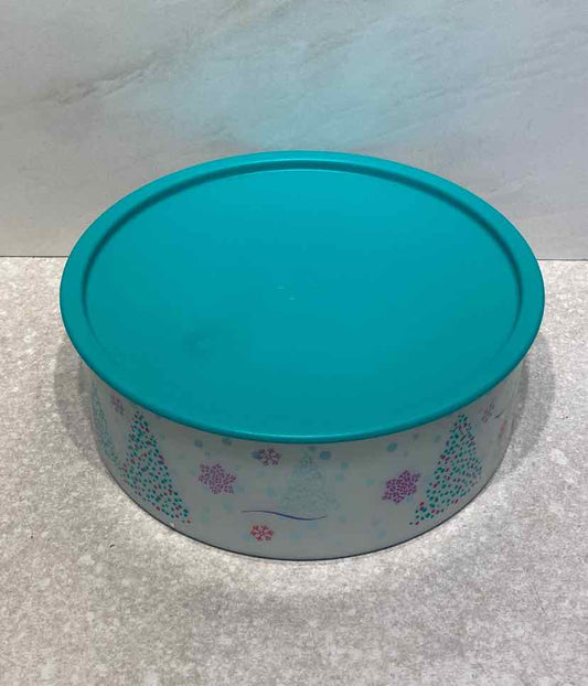 Tupperware Container
