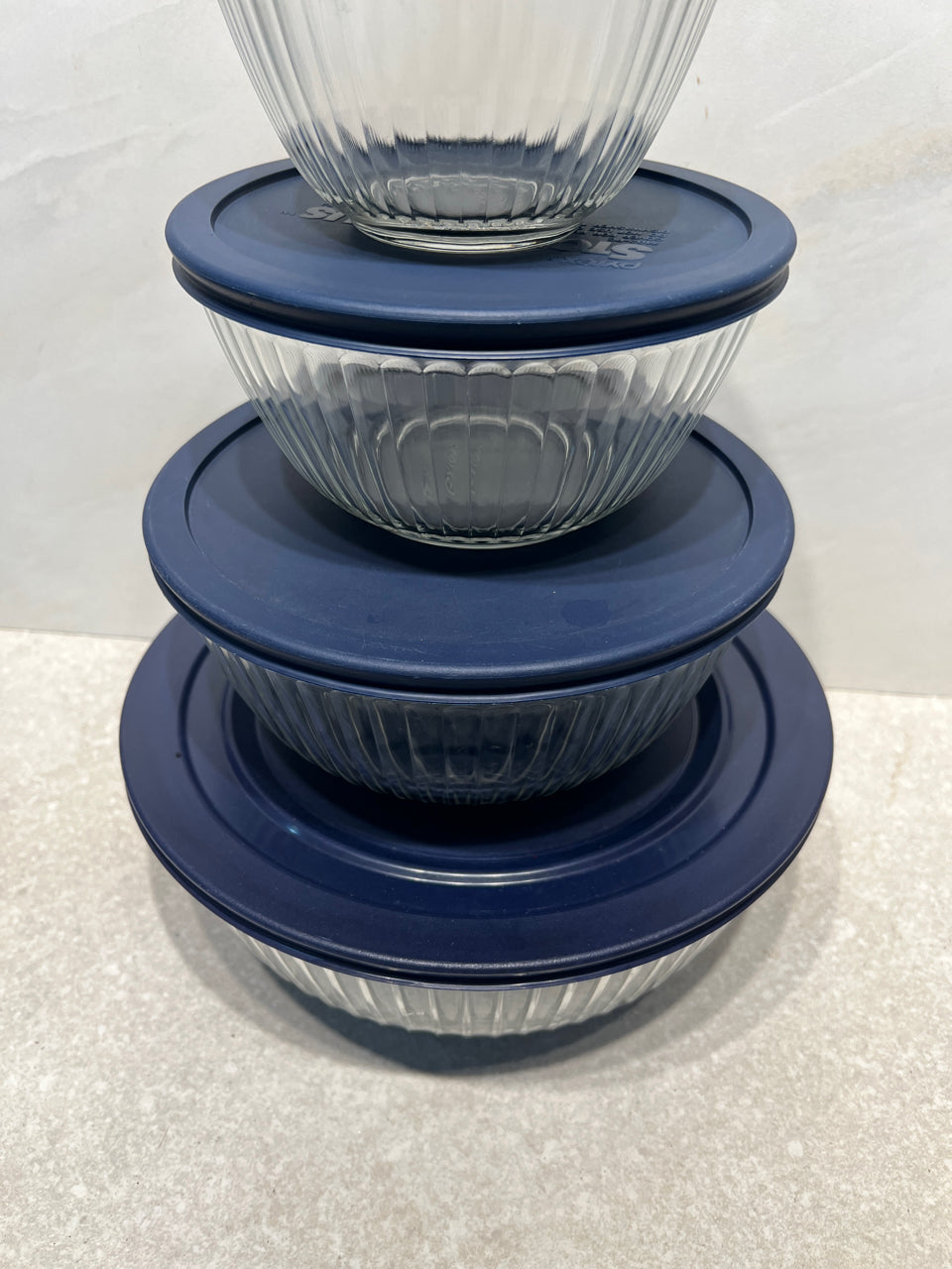 Set of 4 Covered Pyrex Bowls