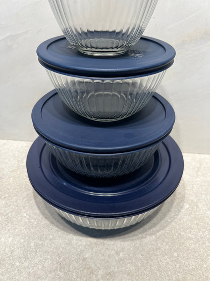 Set of 4 Covered Pyrex Bowls