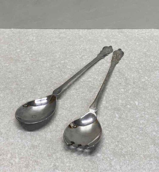 2 Serving Utensils