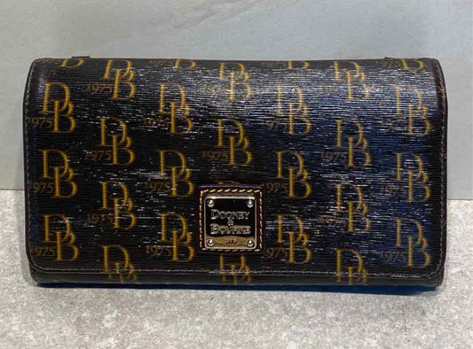 Dooney And Bourke Wallet With Crossbody Strap