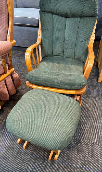 Dutailier Glider With Ottoman