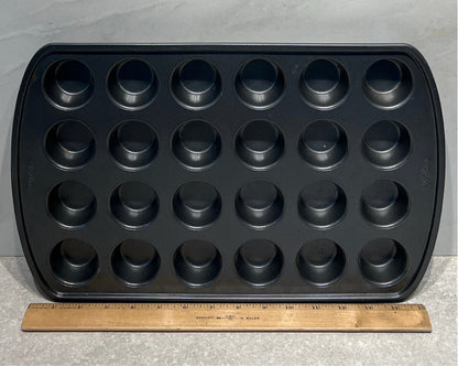 Wilton Baking Pan