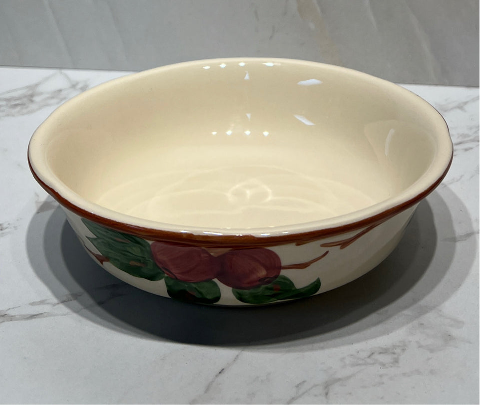 Franciscan Apple Serving Bowl