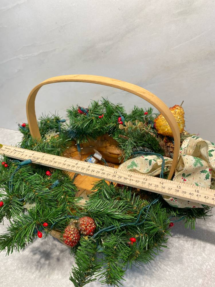 Light Up Christmas Basket