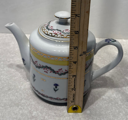 "Mount Vernon" Teapot"