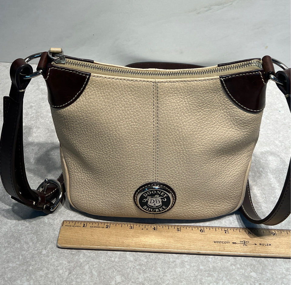 Dooney And Bourke Handbag