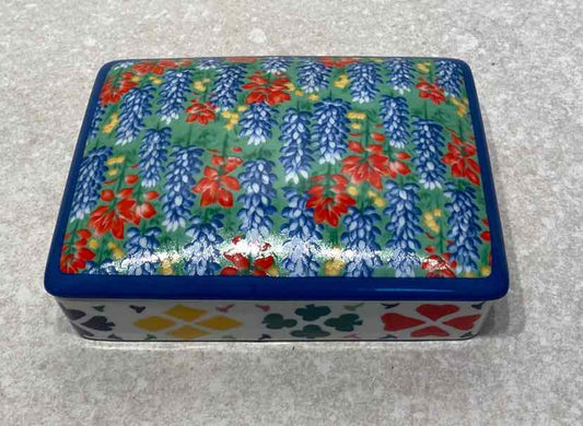 Covered Trinet Box