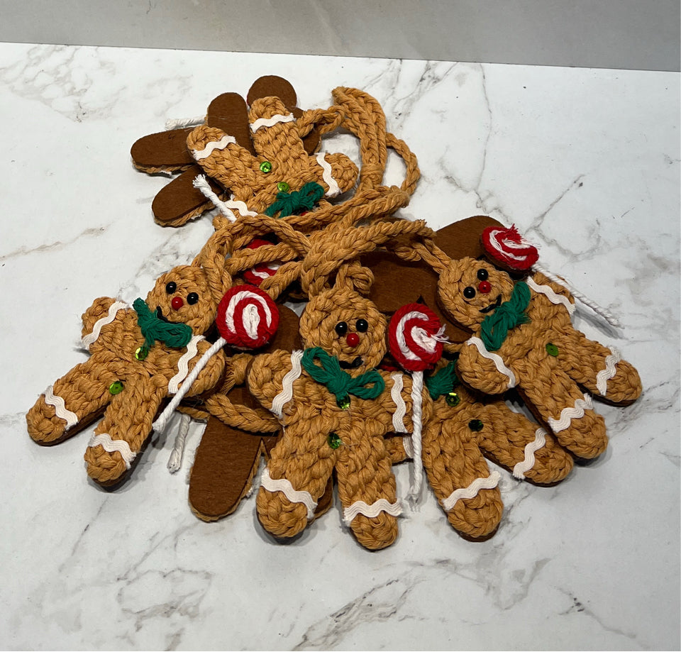 Gingebread Garland