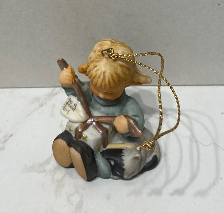 Hummel Ornamnet